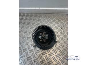 Gebruikte Chaufage Ventilatiemotor Volkswagen Golf Plus (5M1/1KP) 1.2 TSI BlueMOTION Prijs € 18,00 Margeregeling aangeboden door Autodemontagebedrijf Middelburg B.V