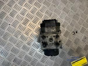 Gebruikte ABS Pomp Opel Zafira (F75) 2.2 DTI 16V Prijs € 24,00 Margeregeling aangeboden door Autodemontagebedrijf Middelburg B.V