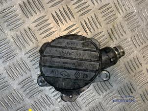 Gebruikte Vacuumpomp (Diesel) Renault Master III (FD/HD) 2.5 dCi 120 FAP Prijs € 21,00 Margeregeling aangeboden door Autodemontagebedrijf Middelburg B.V