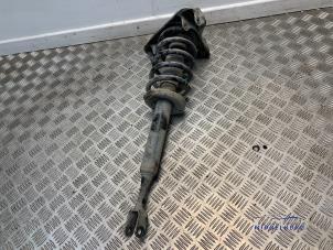 Gebruikte Mac Phersonpoot rechts-voor Audi A4 Avant (B6) 2.5 TDI 24V Prijs € 39,00 Margeregeling aangeboden door Autodemontagebedrijf Middelburg B.V