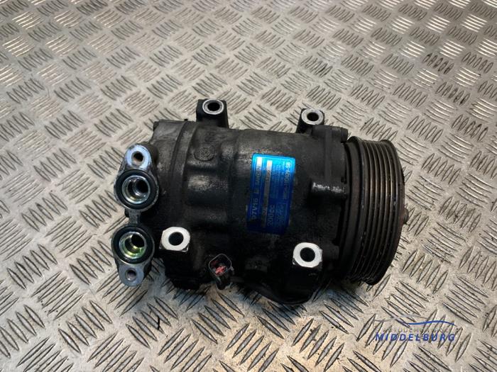 Aircopomp van een Volvo S40 (MS) 1.6 D 16V 2006