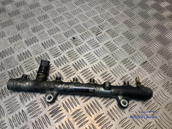 Gebruikte Galerij (Injectie) Renault Scénic II (JM) 1.9 dCi 110 Prijs € 19,00 Margeregeling aangeboden door Autodemontagebedrijf Middelburg B.V