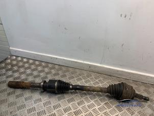 Gebruikte Aandrijfas rechts-voor Renault Megane II (BM/CM) 2.0 16V Prijs € 23,00 Margeregeling aangeboden door Autodemontagebedrijf Middelburg B.V