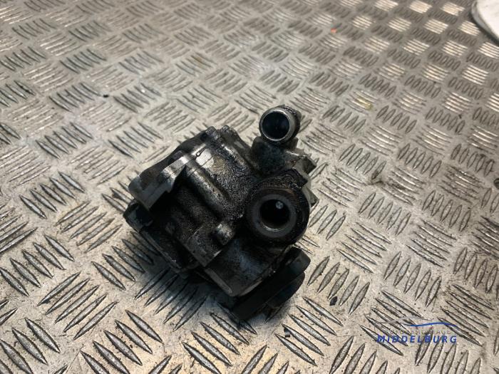 Gebruikte Servopomp Audi A6 Avant (C5) 2.5 TDI V6 24V Prijs € 14,00 Margeregeling aangeboden door Autodemontagebedrijf Middelburg B.V