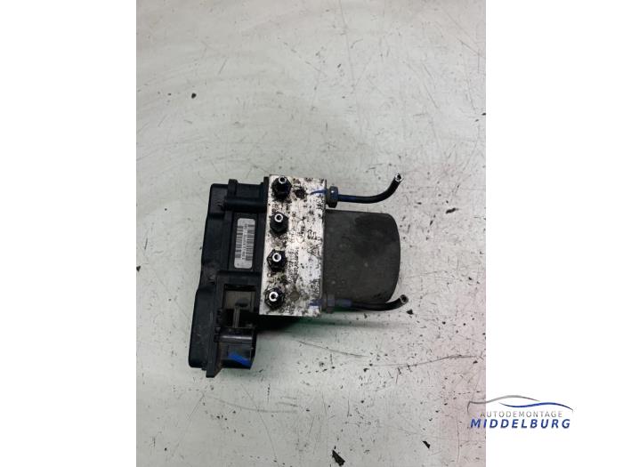 Gebruikte ABS Pomp Ford Transit 2.2 TDCi 16V Prijs € 29,00 Margeregeling aangeboden door Autodemontagebedrijf Middelburg B.V