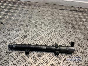 Gebruikte Injector brug Mercedes C Estate (S204) 2.2 C-220 CDI 16V BlueEfficiency Prijs € 15,00 Margeregeling aangeboden door Autodemontagebedrijf Middelburg B.V