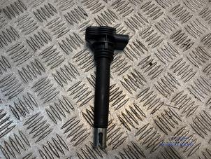 Gebruikte Bobine Volkswagen Golf V (1K1) 2.0 FSI 16V Prijs € 9,00 Margeregeling aangeboden door Autodemontagebedrijf Middelburg B.V