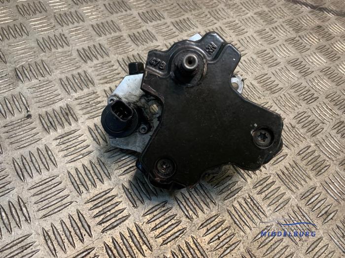 Gebruikte Brandstofpomp Mechanisch Iveco New Daily IV 35C18V, 35C18V/P, 35S18V, 35S18V/P Prijs € 168,00 Margeregeling aangeboden door Autodemontagebedrijf Middelburg B.V