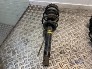 Gebruikte Mac Phersonpoot rechts-voor BMW 3 serie (E46/2) 318 Ci 16V Prijs € 29,00 Margeregeling aangeboden door Autodemontagebedrijf Middelburg B.V
