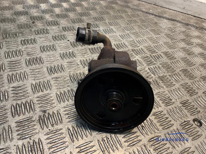 Gebruikte Stuurpomp Ford StreetKa 1.6i Prijs € 50,00 Margeregeling aangeboden door Autodemontagebedrijf Middelburg B.V