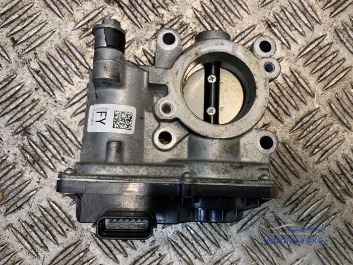 Gebruikte Gasklephuis Nissan Qashqai (J11) 1.2 DIG-T 16V Prijs € 17,00 Margeregeling aangeboden door Autodemontagebedrijf Middelburg B.V