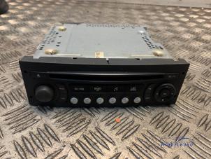 Gebruikte Radio Citroen Berlingo 1.6 Hdi 75 Prijs € 24,00 Margeregeling aangeboden door Autodemontagebedrijf Middelburg B.V