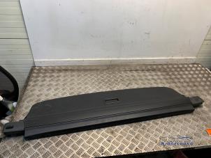 Gebruikte Dekzeil Bagageruimte Volkswagen Passat Variant (3C5) 1.4 TSI 16V Prijs € 34,00 Margeregeling aangeboden door Autodemontagebedrijf Middelburg B.V