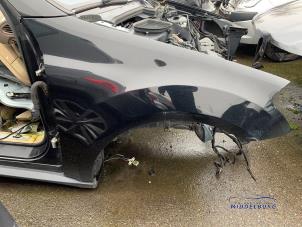 Gebruikte Voorscherm rechts Mercedes ML II (164/4JG) 3.0 ML-320 CDI 4-Matic V6 24V Prijs € 199,00 Margeregeling aangeboden door Autodemontagebedrijf Middelburg B.V