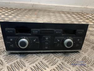 Gebruikte Chaufage Bedieningspaneel Audi Q7 (4LB) 3.0 TDI V6 24V Prijs € 44,00 Margeregeling aangeboden door Autodemontagebedrijf Middelburg B.V