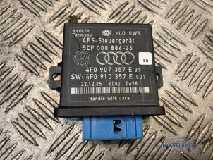 Gebruikte Computer Verlichting Audi Q7 (4LB) 3.0 TDI V6 24V Prijs € 28,00 Margeregeling aangeboden door Autodemontagebedrijf Middelburg B.V