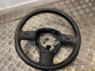 Gebruikte Stuurwiel Audi Q7 (4LB) 3.0 TDI V6 24V Prijs € 29,00 Margeregeling aangeboden door Autodemontagebedrijf Middelburg B.V