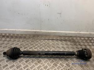 Gebruikte Cardanas rechts-voor (VWA) Volkswagen Eos (1F7/F8) 1.6 FSI 16V Prijs € 9,50 Margeregeling aangeboden door Autodemontagebedrijf Middelburg B.V