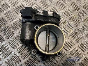 Gebruikte Gasklephuis Mercedes C (W203) 1.8 C-180K 16V Prijs € 59,00 Margeregeling aangeboden door Autodemontagebedrijf Middelburg B.V