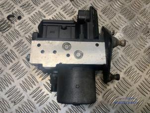 Gebruikte ABS Pomp Mercedes Vito (639.6) 2.2 111 CDI 16V Prijs € 99,00 Margeregeling aangeboden door Autodemontagebedrijf Middelburg B.V