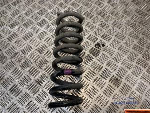 Gebruikte Veerschroef achter Mercedes C (W204) 2.2 C-200 CDI 16V BlueEFFICIENCY Prijs € 18,00 Margeregeling aangeboden door Autodemontagebedrijf Middelburg B.V