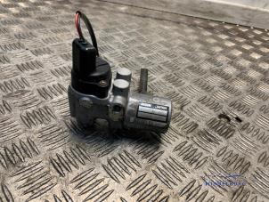 Gebruikte Rembol Toyota Prius (NHW20) 1.5 16V Prijs € 19,00 Margeregeling aangeboden door Autodemontagebedrijf Middelburg B.V