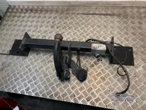Gebruikte Trekhaak BMW 3 serie (E90) 320i 16V Prijs € 129,00 Margeregeling aangeboden door Autodemontagebedrijf Middelburg B.V