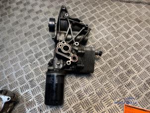Gebruikte Oliefilterhuis Audi TT Roadster (8J9) 1.8 TFSI 16V Prijs € 27,00 Margeregeling aangeboden door Autodemontagebedrijf Middelburg B.V