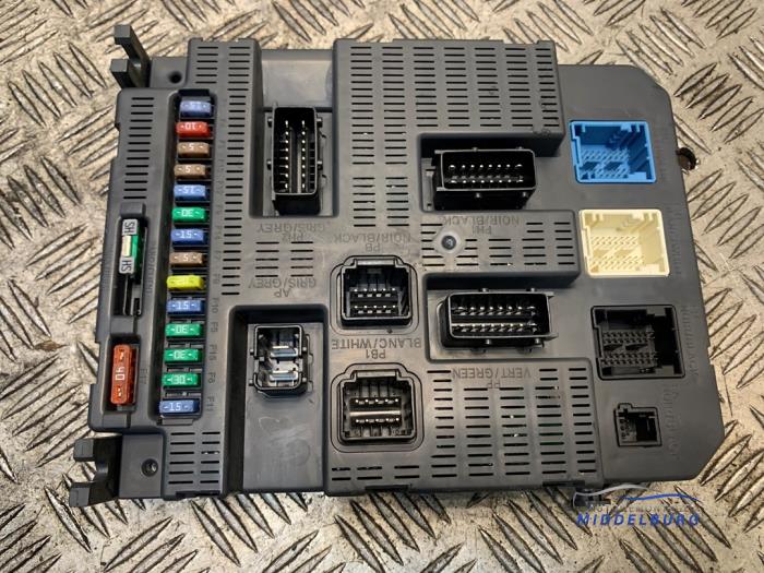 Gebruikte Module Bodycontrol Peugeot 207/207+ (WA/WC/WM) 1.4 16V VTi Prijs € 74,00 Margeregeling aangeboden door Autodemontagebedrijf Middelburg B.V