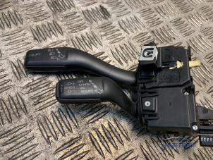Gebruikte Knipperlicht Schakelaar Audi A3 (8P1) 2.0 TDI 16V Prijs € 19,00 Margeregeling aangeboden door Autodemontagebedrijf Middelburg B.V