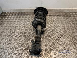 Gebruikte Mac Phersonpoot links-voor Mercedes E Estate (S212) E-200 CDI 16V BlueEfficiency,BlueTEC Prijs € 98,00 Margeregeling aangeboden door Autodemontagebedrijf Middelburg B.V