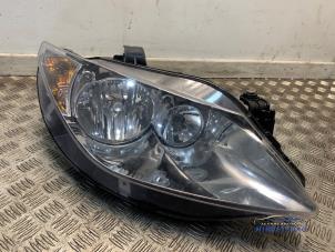 Gebruikte Koplamp rechts Seat Ibiza ST (6J8) 1.2 TDI Ecomotive Prijs € 38,00 Margeregeling aangeboden door Autodemontagebedrijf Middelburg B.V