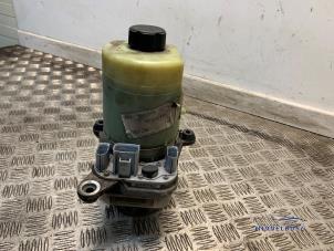 Gebruikte Servopomp Ford Focus 2 Wagon 1.8 16V Prijs € 54,00 Margeregeling aangeboden door Autodemontagebedrijf Middelburg B.V