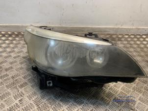 Gebruikte Rechter Koplamp BMW 5 serie Touring (E61) 525i 24V Prijs € 275,00 Margeregeling aangeboden door Autodemontagebedrijf Middelburg B.V