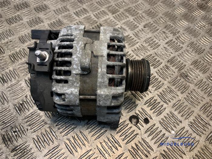 Gebruikte Dynamo Mercedes A (W176) 1.5 A-180 CDI, A-180d 16V Prijs € 24,00 Margeregeling aangeboden door Autodemontagebedrijf Middelburg B.V