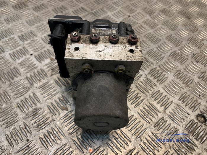 Gebruikte ABS Pomp Volkswagen Crafter 2.5 TDI 30/32/35/46/50 Prijs € 39,00 Margeregeling aangeboden door Autodemontagebedrijf Middelburg B.V