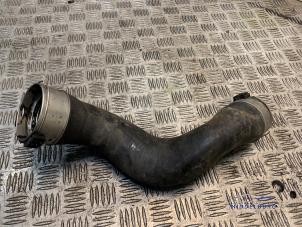 Gebruikte Turboslang Mercedes Vito (447.6) 2.2 116 CDI 16V Prijs € 23,00 Margeregeling aangeboden door Autodemontagebedrijf Middelburg B.V