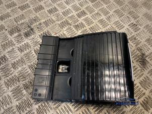 Gebruikte Bekerhouder Mercedes CLS AMG (C218) 5.5 63 AMG V8 32V Performance package Prijs op aanvraag aangeboden door Autodemontagebedrijf Middelburg B.V