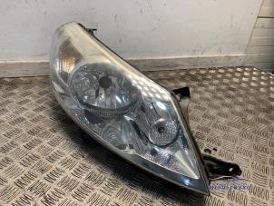 Gebruikte Koplamp rechts Citroen Jumpy (G9) 2.0 HDI 120 16V Prijs € 38,00 Margeregeling aangeboden door Autodemontagebedrijf Middelburg B.V