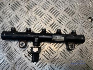 Gebruikte Injector brug Citroen Jumpy (G9) 2.0 HDI 120 16V Prijs € 18,00 Margeregeling aangeboden door Autodemontagebedrijf Middelburg B.V