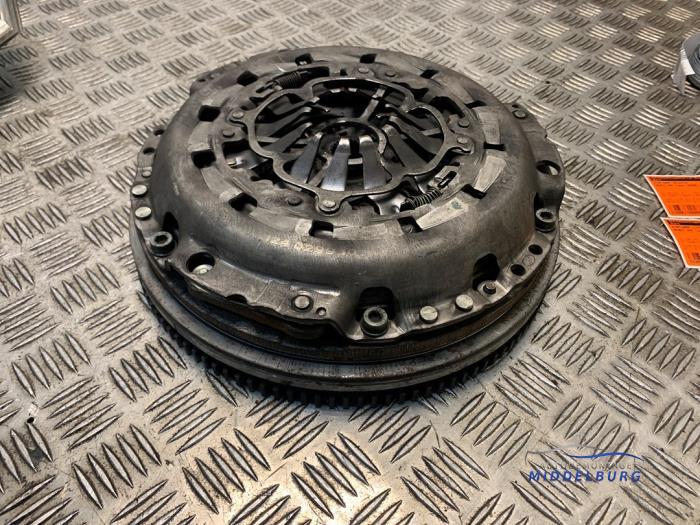 Gebruikte Dubbele massa vliegwiel Audi A4 Avant (B7) 2.0 TFSI 20V Prijs € 122,00 Margeregeling aangeboden door Autodemontagebedrijf Middelburg B.V