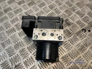 Gebruikte ABS Pomp Ford Focus 3 1.6 Ti-VCT 16V 105 Prijs € 69,00 Margeregeling aangeboden door Autodemontagebedrijf Middelburg B.V