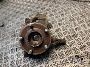 Gebruikte Fusee links-voor Ford Focus 3 1.6 Ti-VCT 16V 105 Prijs € 29,00 Margeregeling aangeboden door Autodemontagebedrijf Middelburg B.V