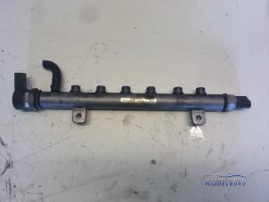 Gebruikte Injector brug Volkswagen Crafter 2.5 TDI 30/32/35/46/50 Prijs € 49,00 Margeregeling aangeboden door Autodemontagebedrijf Middelburg B.V