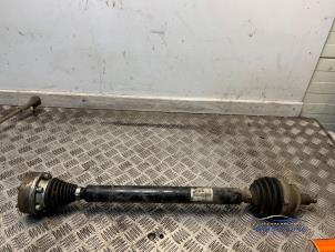 Gebruikte Aandrijfas rechts-voor Volkswagen Polo V (6R) 1.4 TDI Prijs € 34,00 Margeregeling aangeboden door Autodemontagebedrijf Middelburg B.V