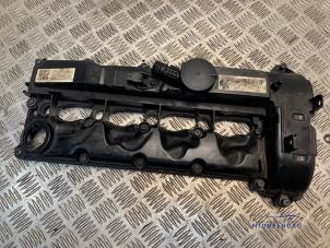 Gebruikte Kleppendeksel Mercedes E (W212) E-220 CDI 16V BlueEfficiency,BlueTEC Prijs € 48,00 Margeregeling aangeboden door Autodemontagebedrijf Middelburg B.V