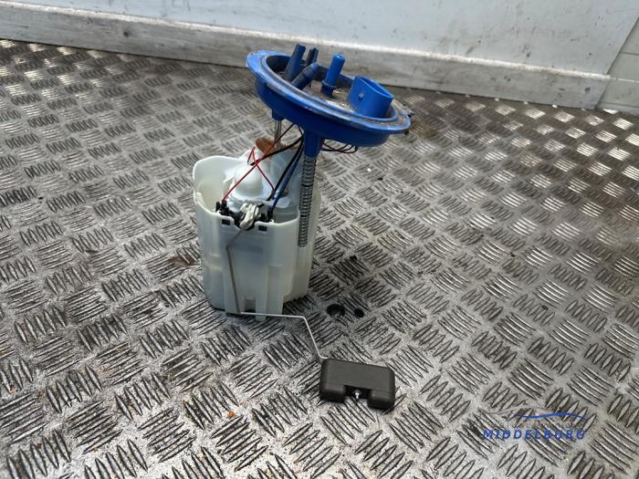 Gebruikte Tank element Pomp Volkswagen Golf VII (AUA) 1.2 TSI 16V Prijs € 13,00 Margeregeling aangeboden door Autodemontagebedrijf Middelburg B.V