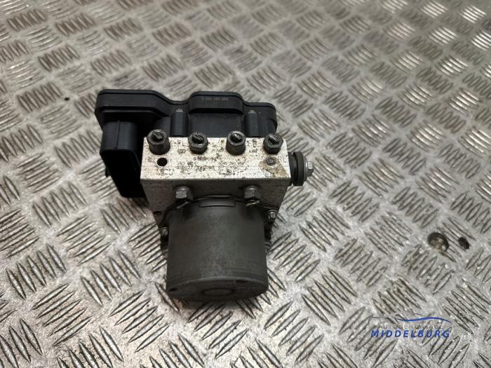 Gebruikte ABS Pomp Peugeot Boxer (U9) 2.0 BlueHDi 110 Prijs € 51,00 Margeregeling aangeboden door Autodemontagebedrijf Middelburg B.V