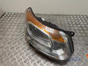 Gebruikte Koplamp rechts Citroen C3 Picasso (SH) 1.4 16V VTI 95 Prijs € 79,00 Margeregeling aangeboden door Autodemontagebedrijf Middelburg B.V