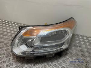 Gebruikte Koplamp links Citroen C3 Picasso (SH) 1.4 16V VTI 95 Prijs € 79,00 Margeregeling aangeboden door Autodemontagebedrijf Middelburg B.V